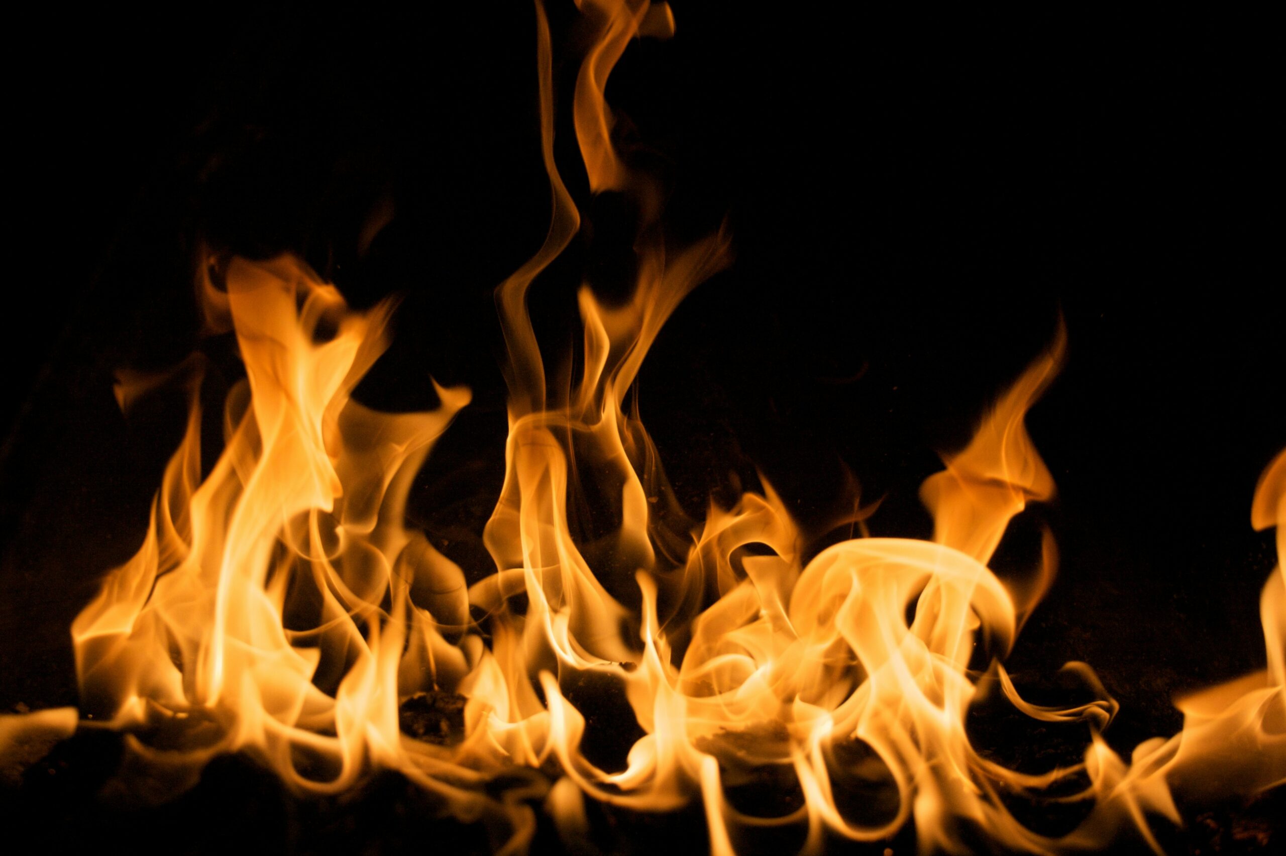 What Are The Advantages Of Using Gas Fire Pit Inserts For Outdoor Use?
