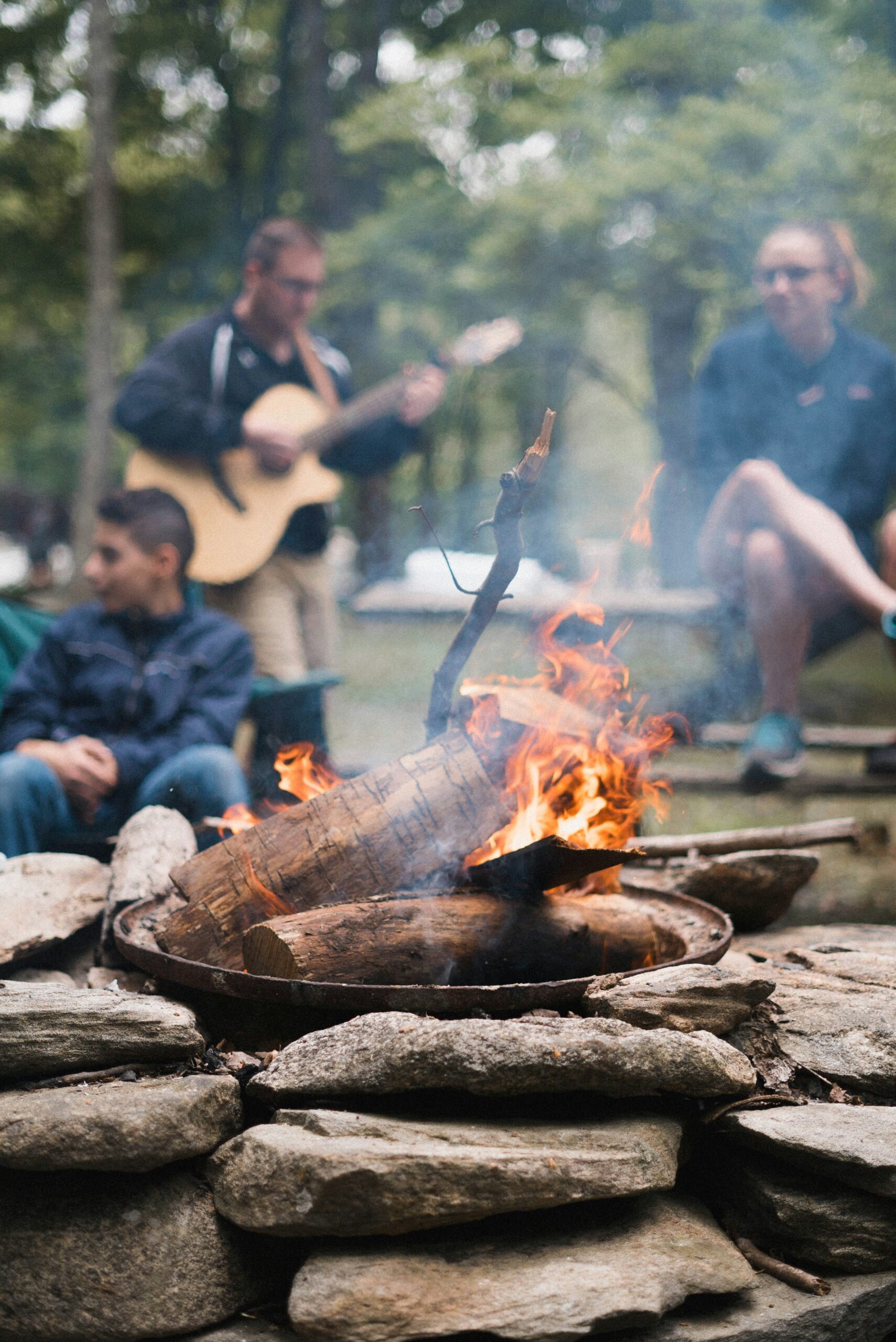 77 Fire Pit Ideas (includes Outdoor Decor)