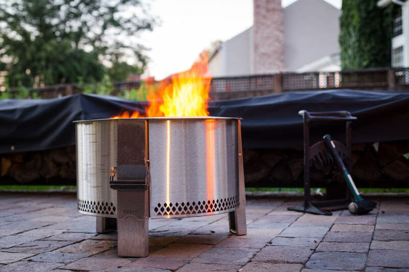 Which Smokeless Fire Pit Is Best? | Breeo Y-Series vs Solo Stove Bonfire 2.0